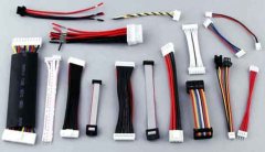 Arnés de cables para procesar senales electrónicas