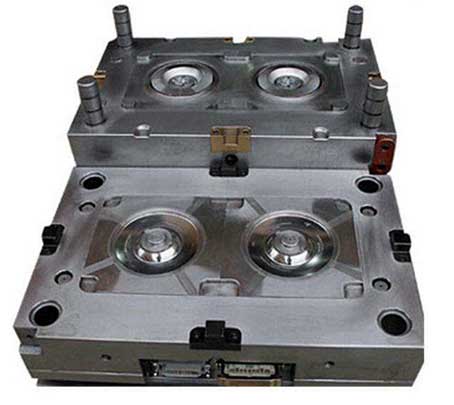 Terminal synthesis injection mold